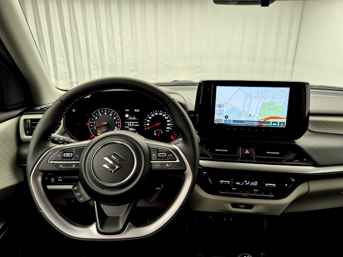 Vehicle image SUZUKI SWIFT