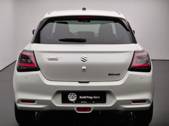 Vehicle image SUZUKI SWIFT