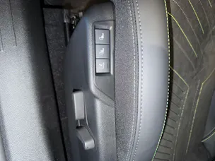Peugeot 208 1.2 Hybrid 145 GT
