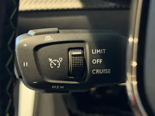 Peugeot 208 1.2 Hybrid 145 GT