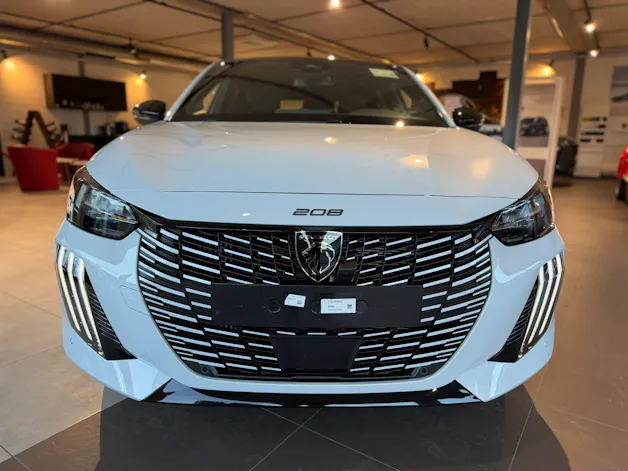 Peugeot 208 1.2 Hybrid 145 GT