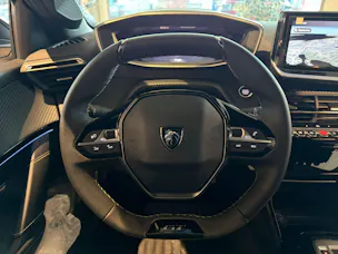 Peugeot 208 1.2 Hybrid 145 GT
