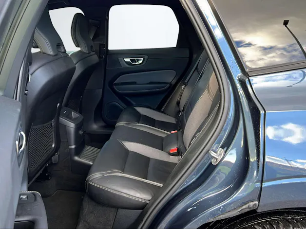 Volvo XC60 2.0 T8 TE Plus Dark eAWD