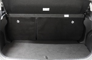 Vehicle image TOYOTA Yaris 1.5 VVT-i HSD Trend