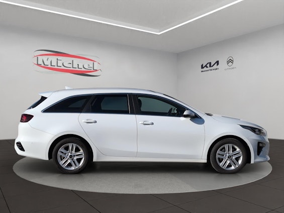 Vehicle image 6 Vehicle image 6