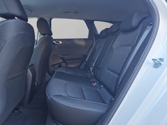 Vehicle image 15 Vehicle image 15