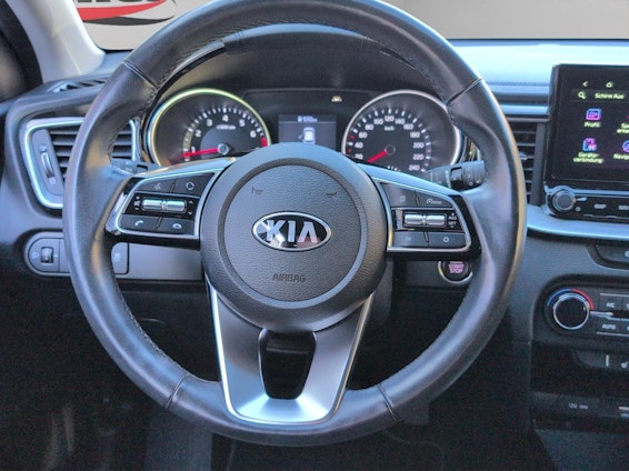 Vehicle image 13 Vehicle image 13