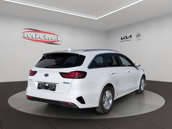 Vehicle image 5 Vehicle image 5