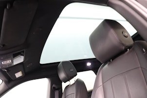 Vehicle image LAND ROVER Range Rover Evoque 2.0 T R-Dynamic SE