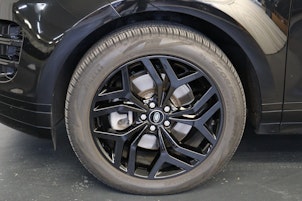 Vehicle image LAND ROVER Range Rover Evoque 2.0 T R-Dynamic SE