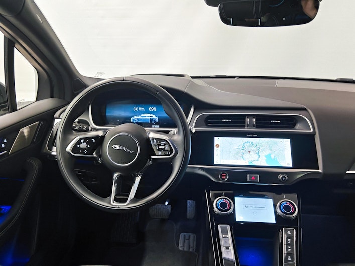 Vehicle image JAGUAR I-PACE