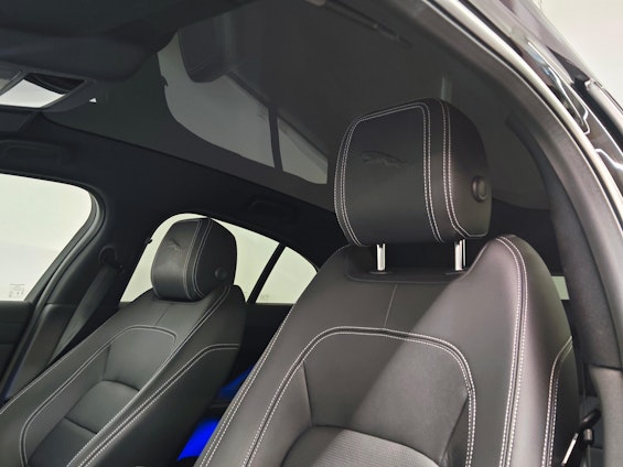 Vehicle image 6 Vehicle image 6