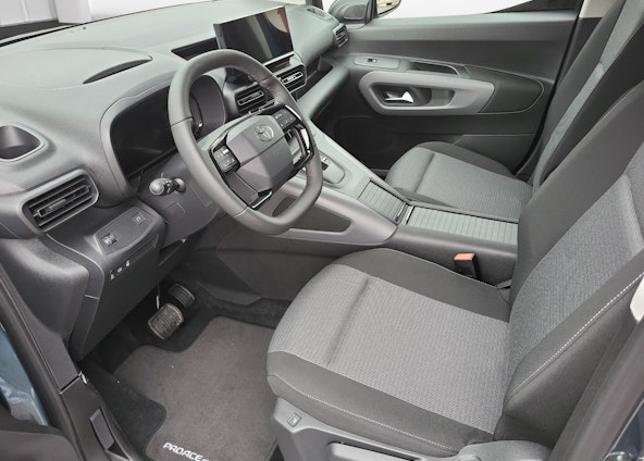 Vehicle image 12 Vehicle image 12