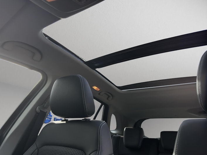 Vehicle image SUZUKI S-CROSS