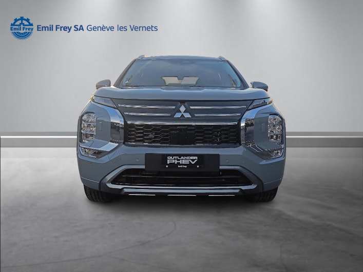 Vehicle image MITSUBISHI OUTLANDER