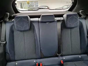 DS Automobiles 3 Crossback E-Tense Jules Verne