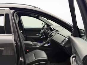 https://vehicle.imgix.net/4069236/d5075f48-d4d5-4374-bd8d-6eeef28d74cd.jpg