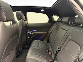 https://vehicle.imgix.net/4069236/ec595271-a40d-4aeb-8e9d-1b21d54c9b05.jpg
