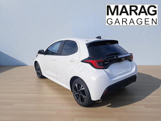 Vehicle image 5 Vehicle image 5