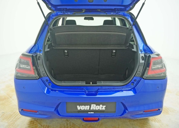 Vehicle image 19 Vehicle image 19