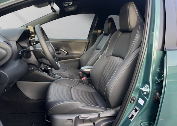 Vehicle image 8 Vehicle image 8