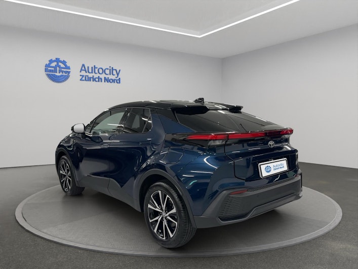 Vehicle image TOYOTA C-HR