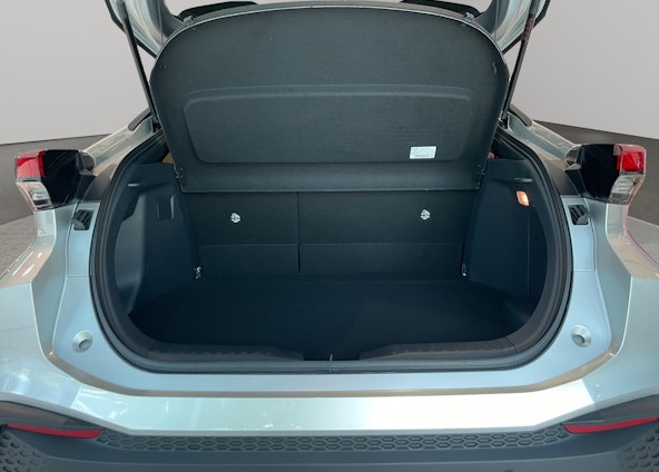 Vehicle image 4 Vehicle image 4