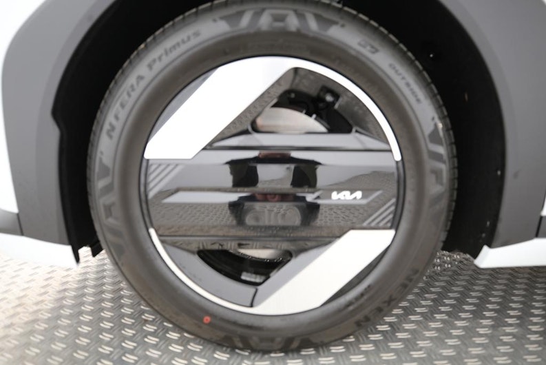 Vehicle image KIA EV4