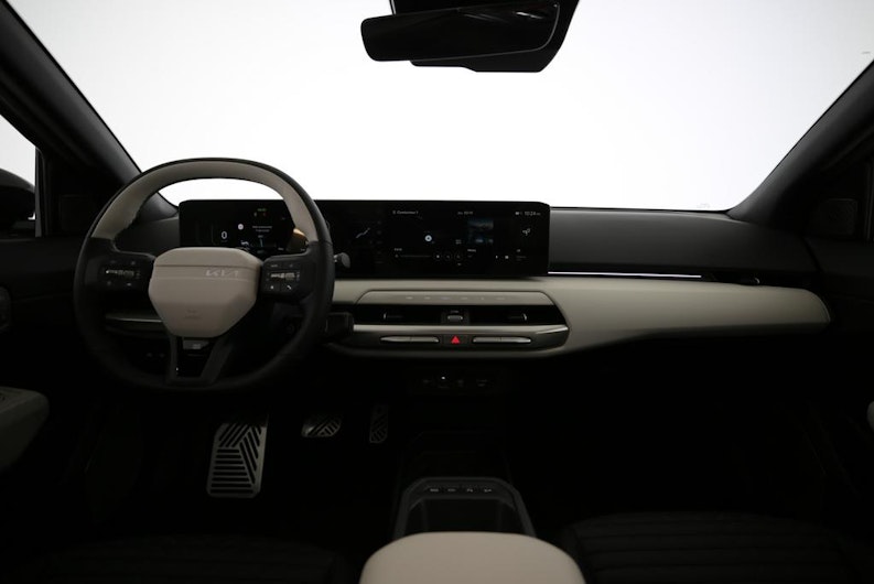 Vehicle image KIA EV4