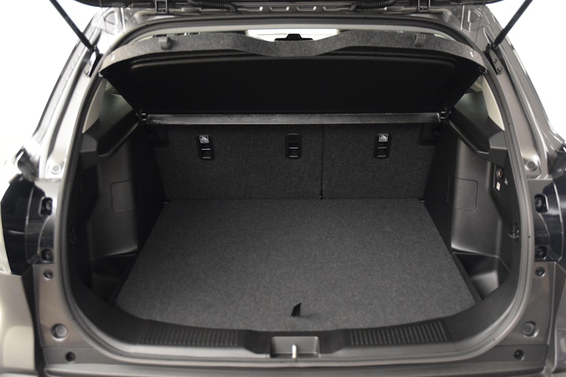 Vehicle image SUZUKI S-CROSS