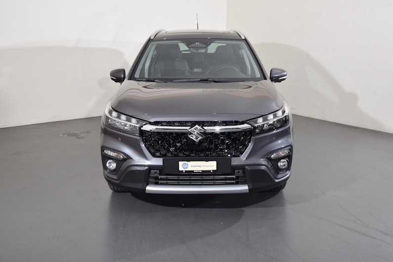 Vehicle image SUZUKI S-CROSS