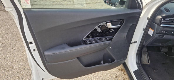 Vehicle image 2 Vehicle image 2