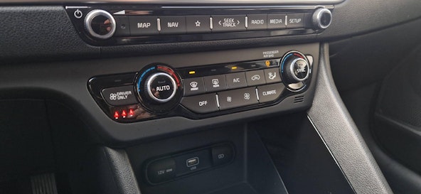 Vehicle image 6 Vehicle image 6