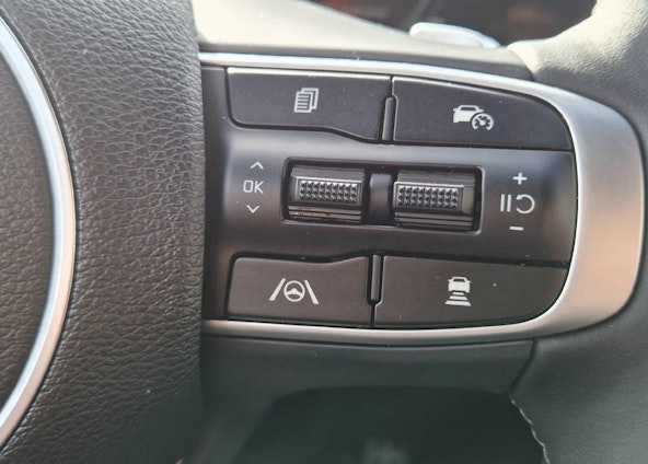 Vehicle image 7 Vehicle image 7