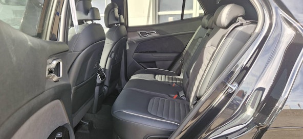 Vehicle image 9 Vehicle image 9