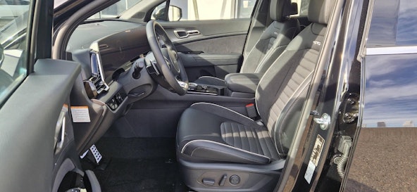 Vehicle image 3 Vehicle image 3