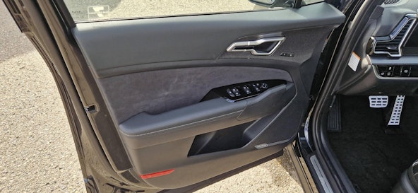 Vehicle image 2 Vehicle image 2