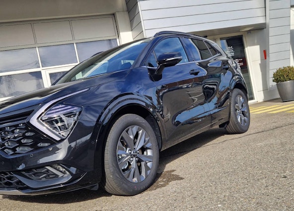 First vehicle image First vehicle image