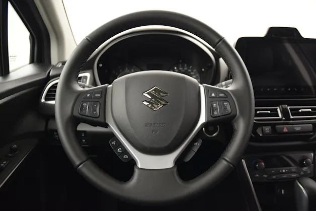 Suzuki S-Cross 1.4 T Compact Top Hybrid 4x4