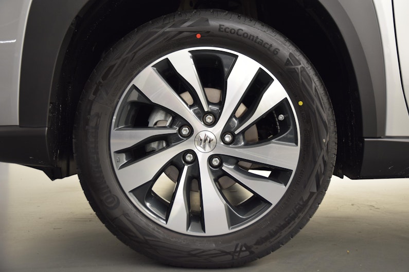 Vehicle image SUZUKI S-CROSS