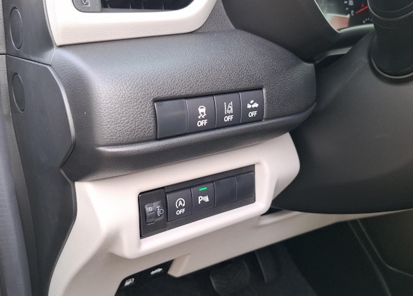 Vehicle image 5 Vehicle image 5