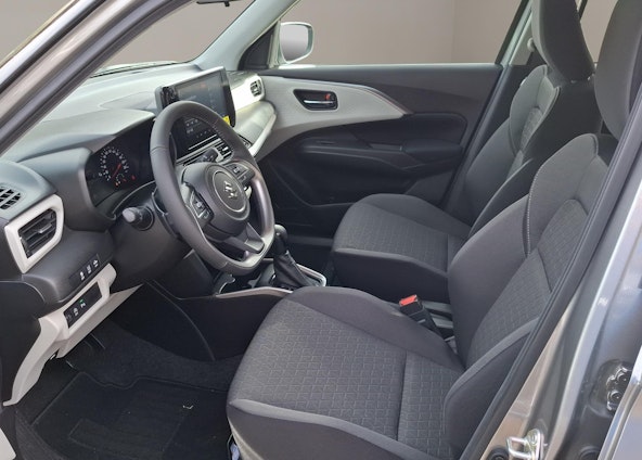 Vehicle image 4 Vehicle image 4