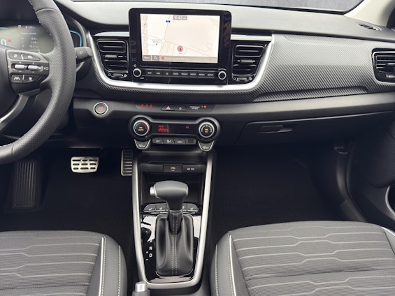 Vehicle image 9 Vehicle image 9