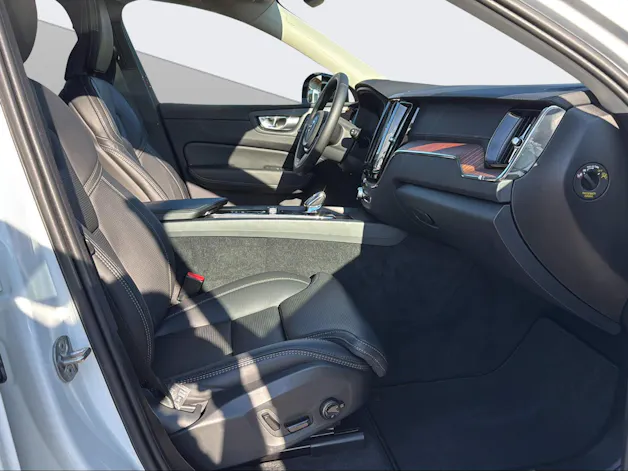 Volvo XC60 2.0 B4 MH Ultimate Dark AWD