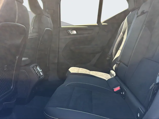 Volvo XC40 2.0 B3 MH XCITE