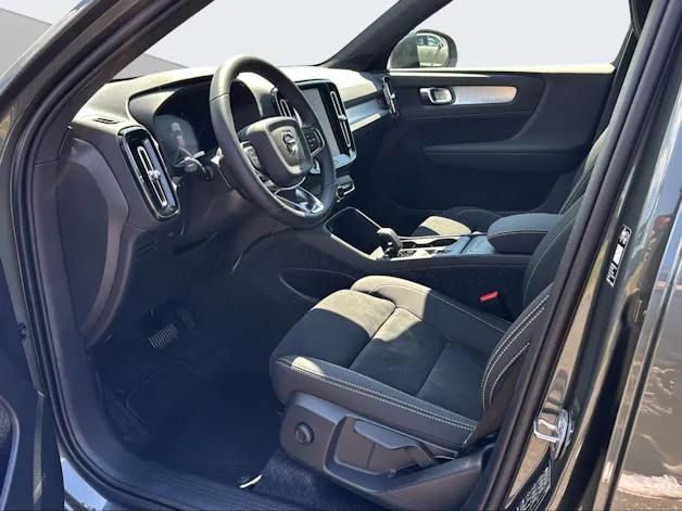 Volvo XC40 2.0 B3 MH XCITE