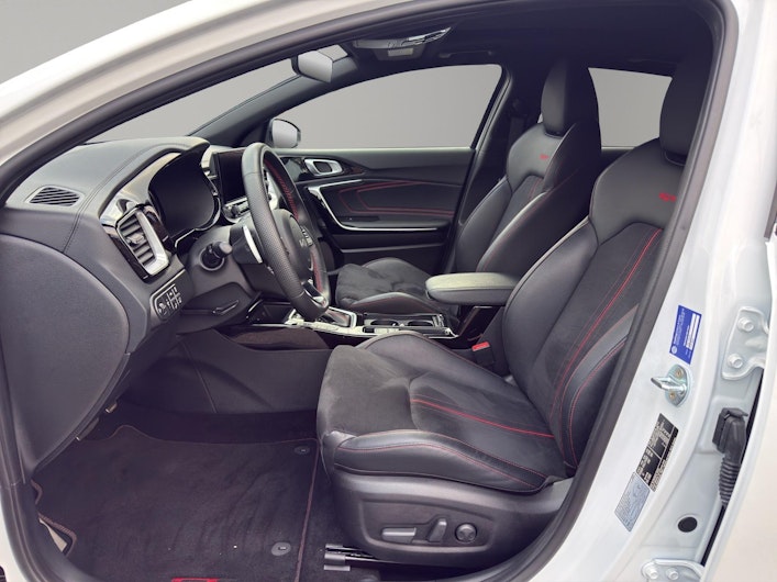 Vehicle image KIA CEED