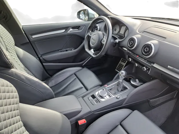 Audi S3 Sportback 2.0 T FSI quattro S-Tronic