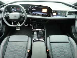 Audi A6 e-tron Avant S line quattro