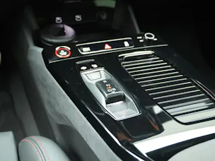 Audi A6 e-tron Avant S line quattro